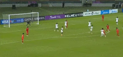 星空体育官网-范明福加时上半场乱战中抽射破门!越南3-2阿联酋