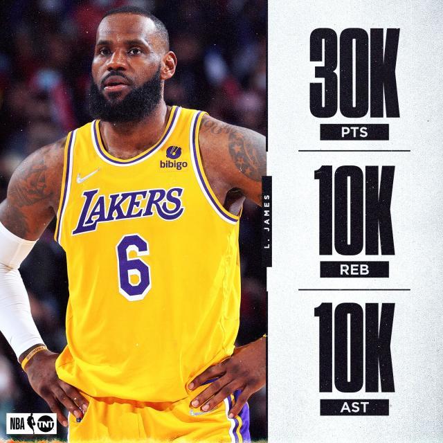 星空体育app下载-311俱乐部达成！詹姆斯的每个脚印都是NBA历史